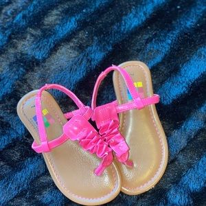 Size 7 toddler open toed pink shoes